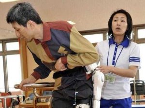 japan-robot-suit-1 (1)