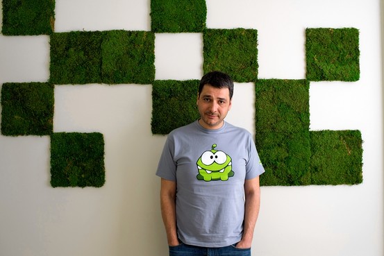 MK-CC496_LAUNCH_G_20130417165908