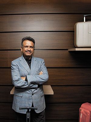 topimg_21547_ramesh_tainwala_300x400