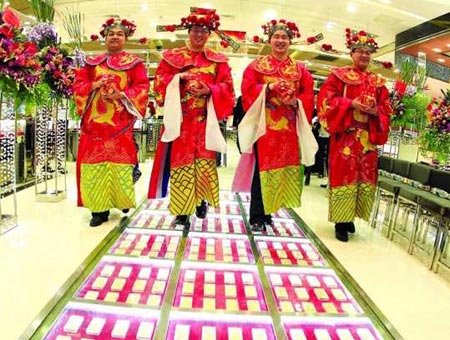 goldgold-175533_copy1