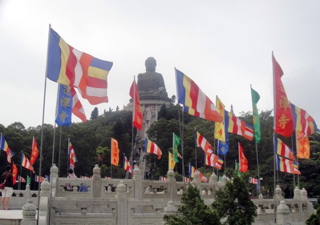 6.-Prayer-flags.JPG_0001