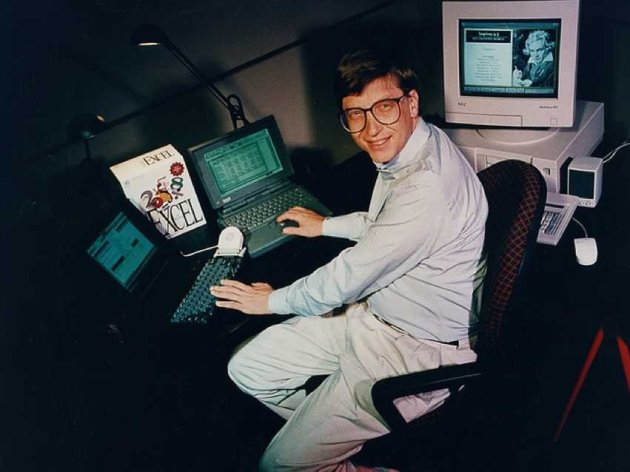 bill-gates-originally-wrote-a-pc-operating-system-for-ibm-he-convinced-them-to-let-him-sell-it-to-others-starting-him-on-the-way-to-becoming-the-richest-man-in-the-world