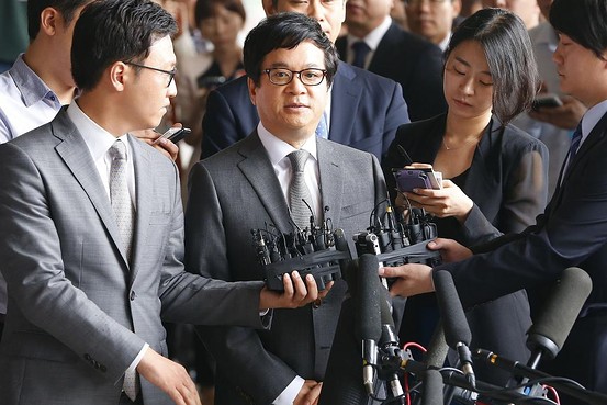 OB-XY776_cj_G_20130625033021