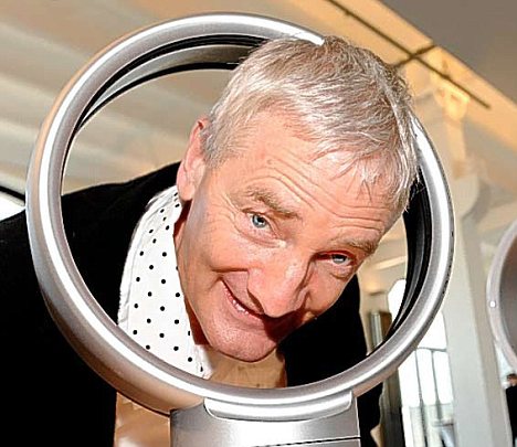 article-2100152-11B3AD95000005DC-328_468x405