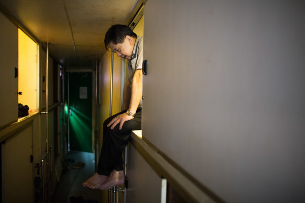 XXhousing-slide-VY7W-articleLarge