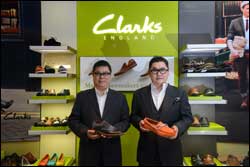 6_2013100621470270930Leader